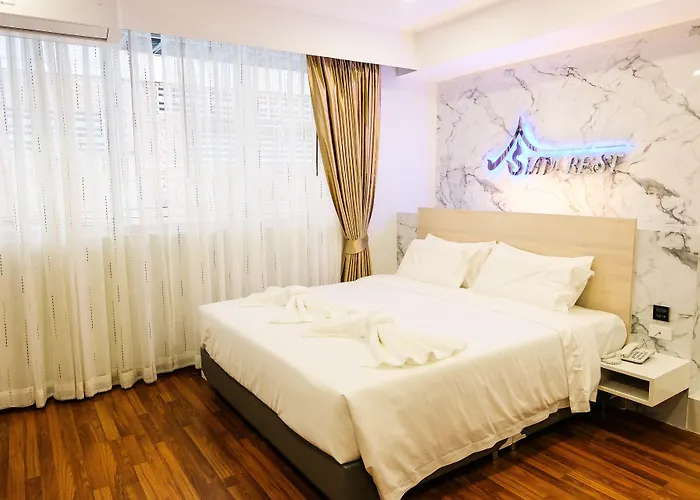 Siambest Hotel 3*